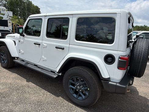 New 2026 Jeep Wrangler Unlimited Sport AWD/4WD image 10