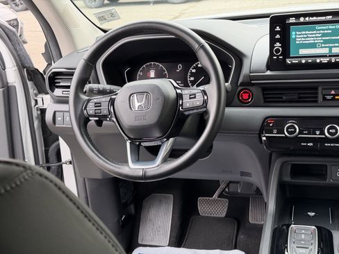 Used 2023 Honda Pilot EX-L image 19