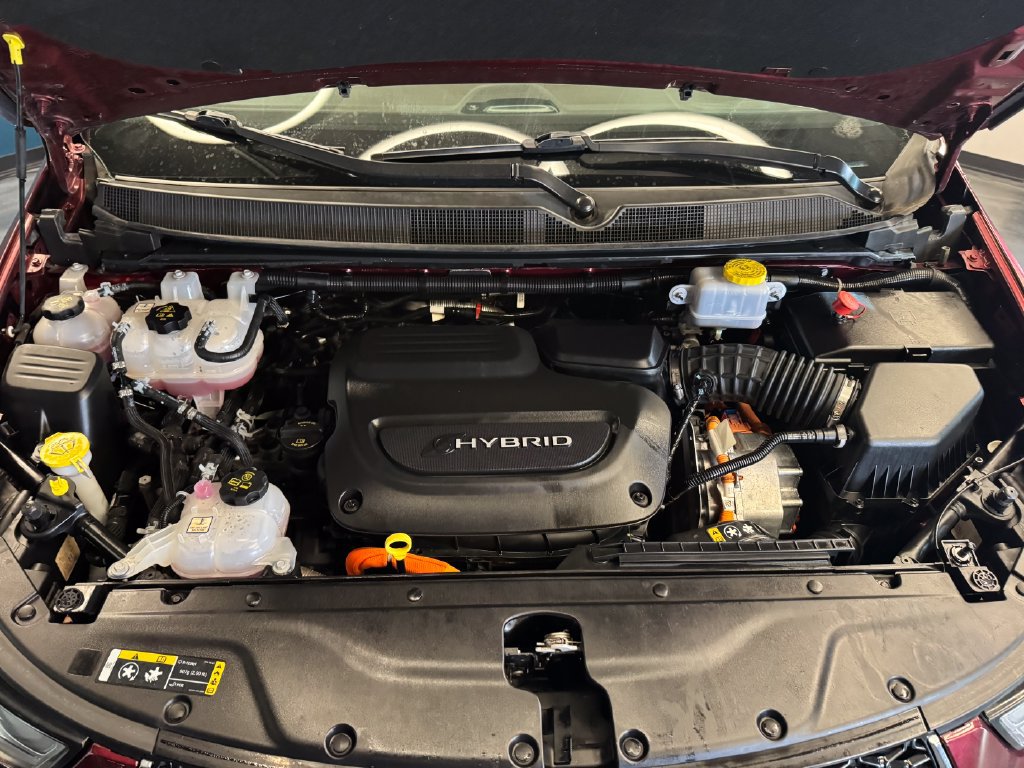 Used 2021 Chrysler Pacifica Touring-L FWD image 23