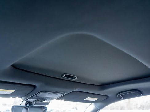 Used 2022 Honda Pilot TrailSport image 14