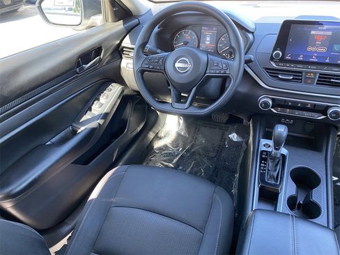 Certified 2025 Nissan Altima 2.5 S image 14