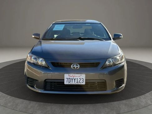 Used 2013 Scion tC image 2