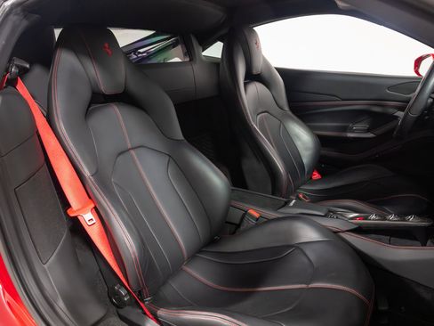 Certified 2021 Ferrari F8 Tributo RWD image 20
