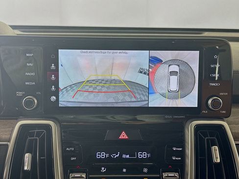 Used 2022 Kia Sorento SX Prestige w/ Rust Color Package image 14