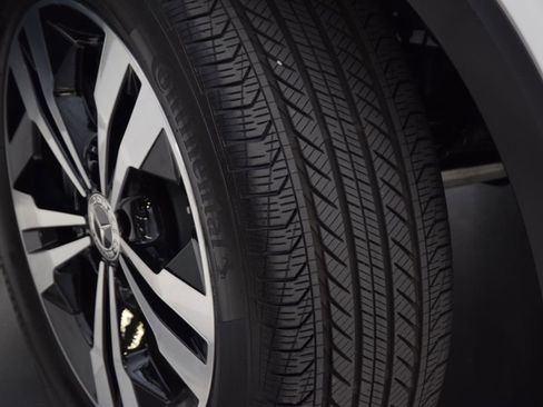 Used 2026 Mercedes-Benz GLB 250 image 29