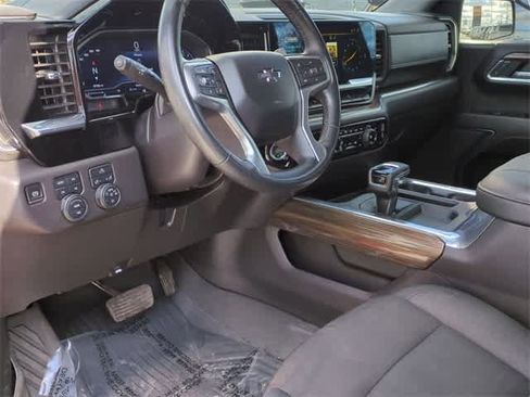 Used 2024 Chevrolet Silverado 1500 LT Trail Boss w/ Protection Package image 10