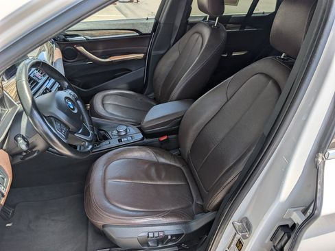Used 2018 BMW X1 sDrive28i FWD image 2