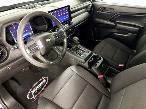 Used 2023 Chevrolet Colorado W/T RWD image 19
