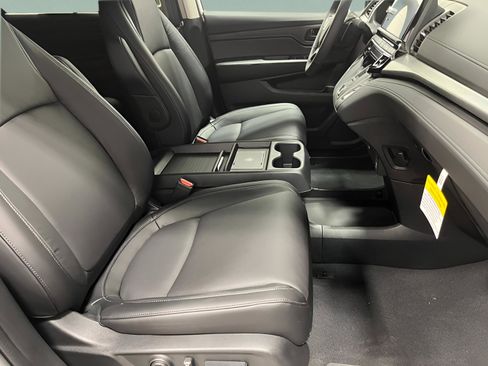 New 2026 Honda Odyssey EX-L image 28
