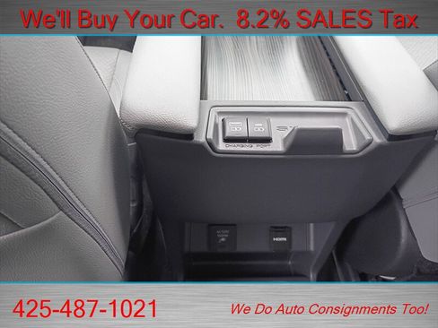 Used 2023 Toyota Sienna Limited AWD/4WD image 29