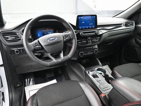 Used 2025 Ford Escape ST-Line image 10