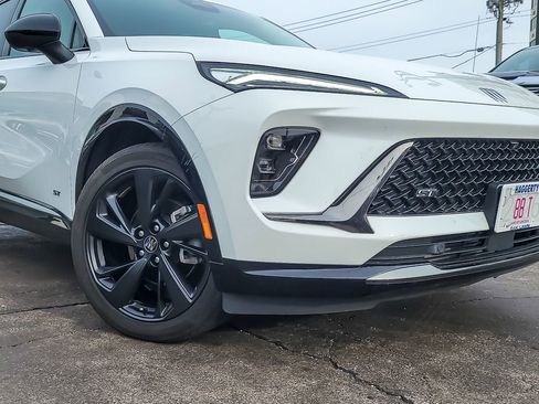 Certified 2025 Buick Envision Sport Touring image 2