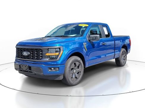 Used 2025 Ford F150 STX w/ Equipment Group 200A RWD image 2