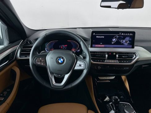 Used 2025 BMW X4 xDrive30i w/ Premium Package image 28