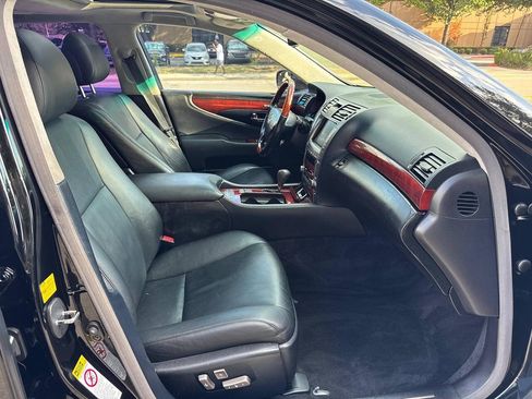 Used 2007 Lexus LS 460 L RWD image 12