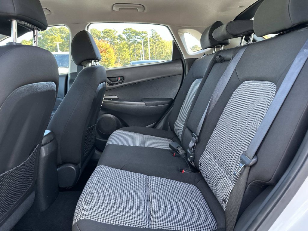 Used 2021 Hyundai Kona SE AWD/4WD image 13