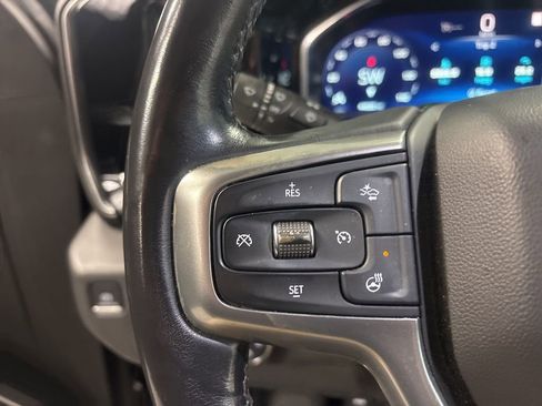 Used 2022 Chevrolet Silverado 1500 LT AWD/4WD image 17