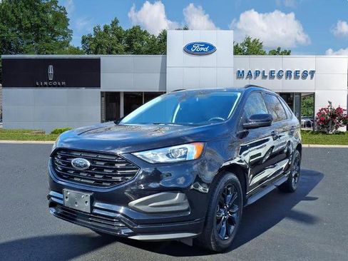Certified 2022 Ford Edge SE w/ Black Appearance Package image 2
