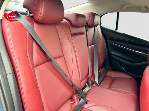 Used 2023 MAZDA MAZDA3 s image 27