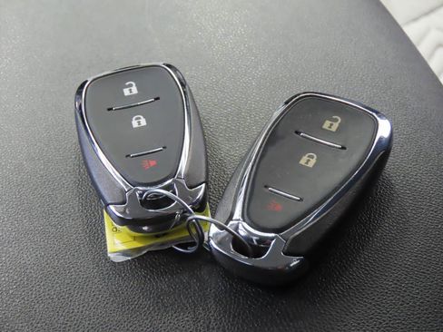 Certified 2023 Chevrolet Equinox LT FWD image 19