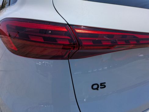 New 2025 Audi Q5 Premium image 14