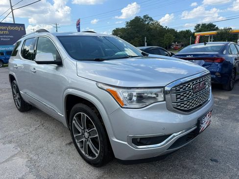 Used 2018 GMC Acadia Denali w/ Technology Package AWD/4WD image 4