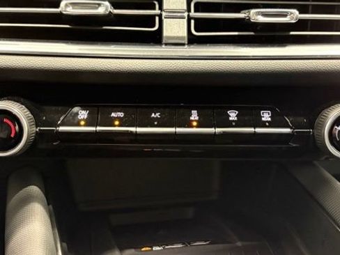 New 2026 Chevrolet Equinox EV LT image 30