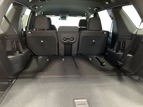 New 2025 Honda Pilot Sport image 29