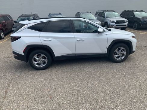 Certified 2022 Hyundai Tucson SEL AWD/4WD image 3