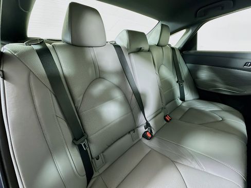 Used 2022 Toyota Avalon Limited w/ Advanced Safety Package image 28