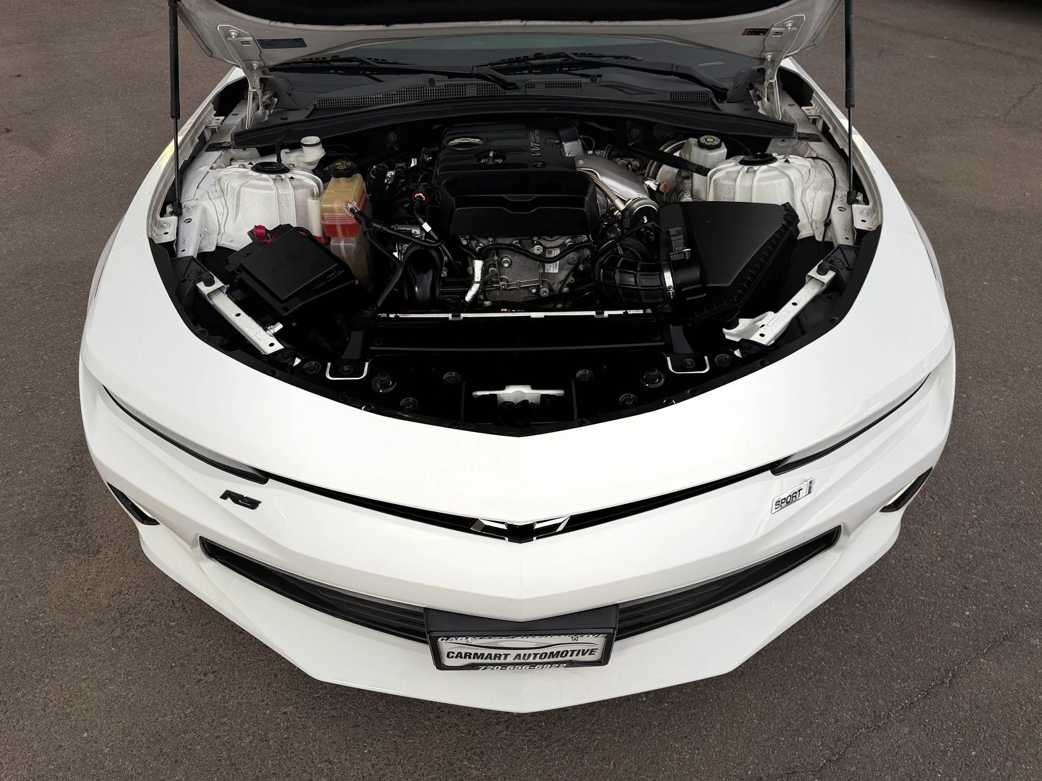 Used 2018 Chevrolet Camaro LT RWD image 31