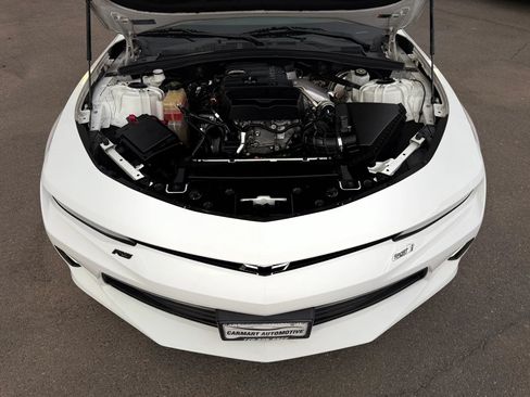 Used 2018 Chevrolet Camaro LT RWD image 31