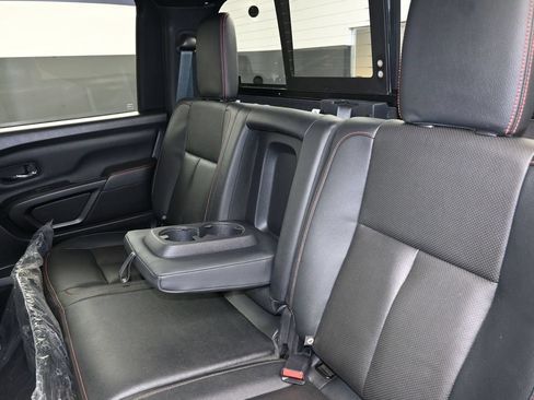 Used 2022 Nissan Titan PRO-4X w/ Pro-4x Convenience Package AWD/4WD image 19