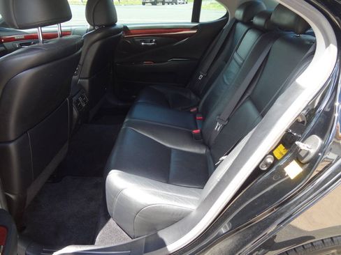 Used 2010 Lexus LS 460 AWD image 10