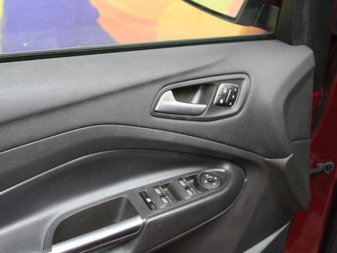 Used 2018 Ford Escape Titanium w/ Ford Safe & Smart Package AWD/4WD image 13