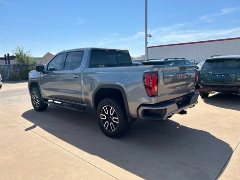 Used 2020 GMC Sierra 1500 AT4 w/ AT4 Preferred Package AWD/4WD image 2