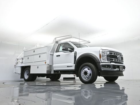 New 2025 Ford F550 2WD Regular Cab Super Duty image 49