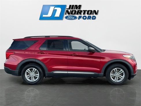 Used 2020 Ford Explorer XLT w/ Equipment Group 202A image 2