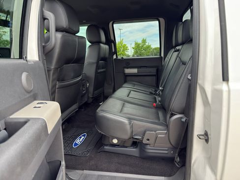 Used 2015 Ford F250 Lariat w/ Chrome Package AWD/4WD image 47