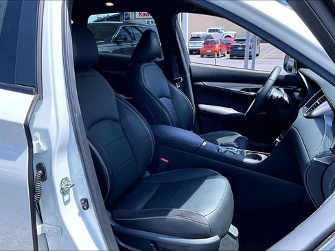 Used 2023 INFINITI QX50 Sport AWD/4WD image 10
