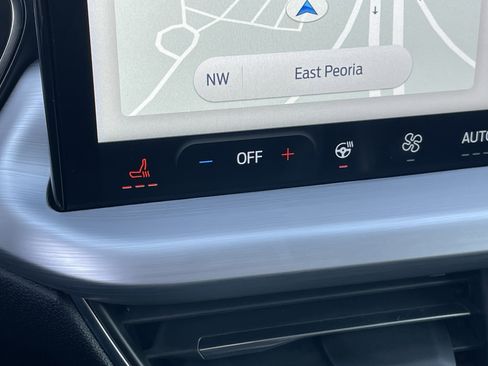 Used 2024 Ford Escape SE w/ PHEV Premium Package image 35