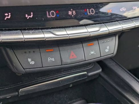 Used 2025 Cadillac XT4 Premium Luxury w/ Cold Weather Package FWD image 27