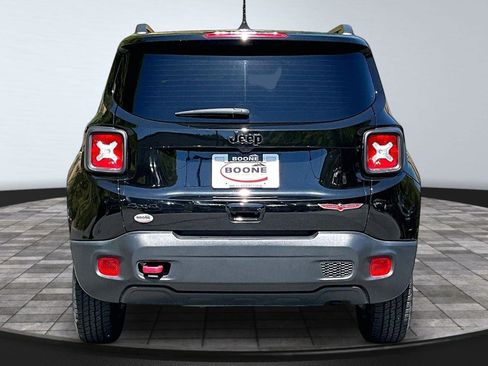 Used 2023 Jeep Renegade Trailhawk w/ Trailhawk Elite Group AWD/4WD image 4