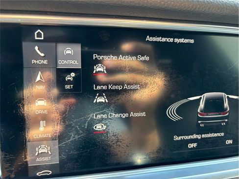 Used 2017 Porsche Panamera 4S image 35