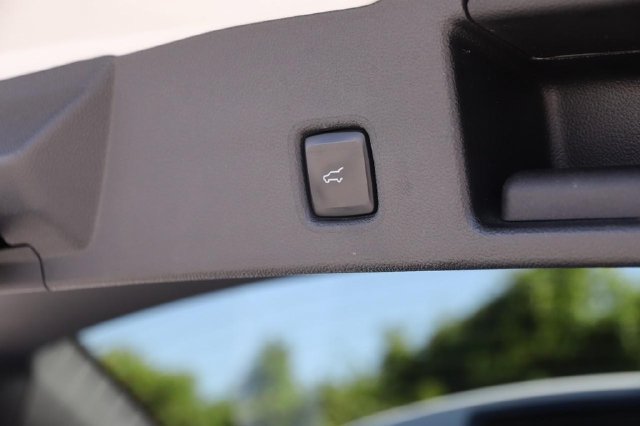 Certified 2020 Ford Escape SEL FWD image 9