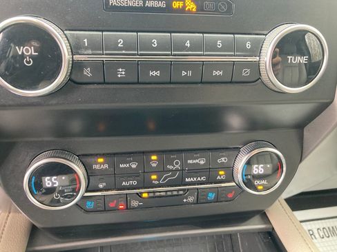 Used 2019 Ford Expedition XLT w/ Equipment Group 202A image 25