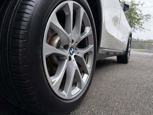 Used 2021 BMW X5 xDrive40i image 9