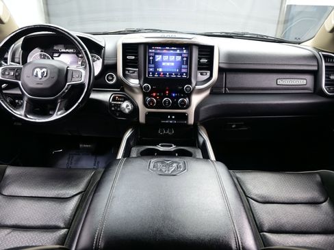 Used 2020 RAM 1500 Laramie AWD/4WD image 17