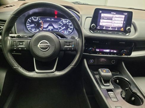Used 2021 Nissan Rogue SV w/ Premium Package FWD image 22