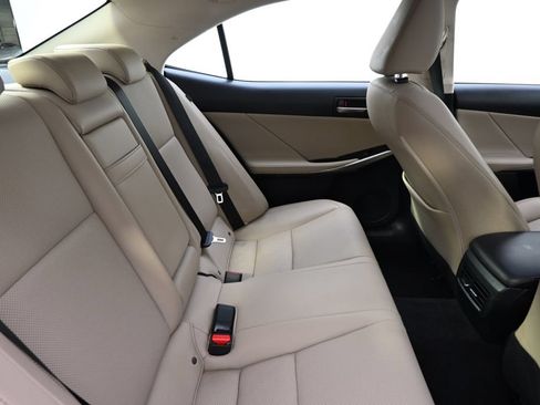 Used 2019 Lexus IS 300 AWD w/ Navigation Package image 18